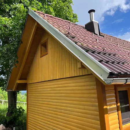 펜션 Cottage Zirovnica 지로브니차